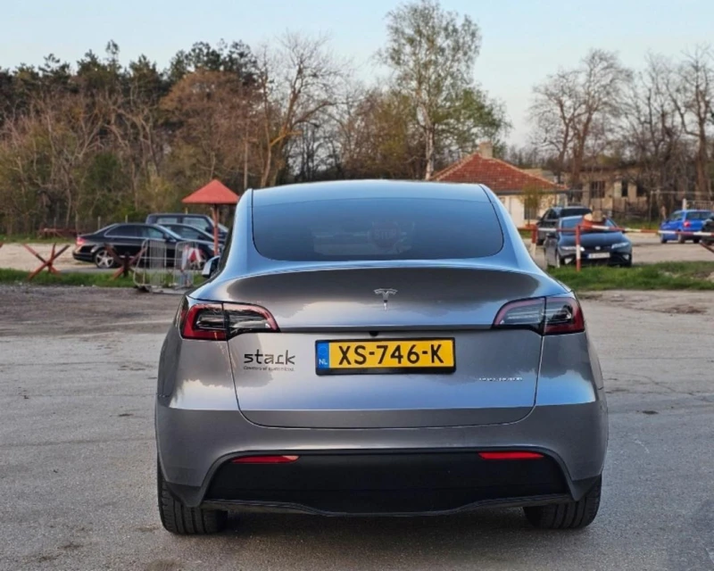 Tesla Model Y Performnace Като Нова, снимка 5 - Автомобили и джипове - 49937823