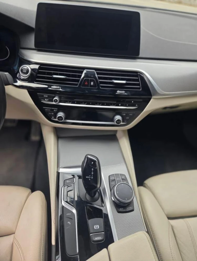 BMW 530 530e* iPeformance* M performance* Steptronic* Подг, снимка 6 - Автомобили и джипове - 52637359