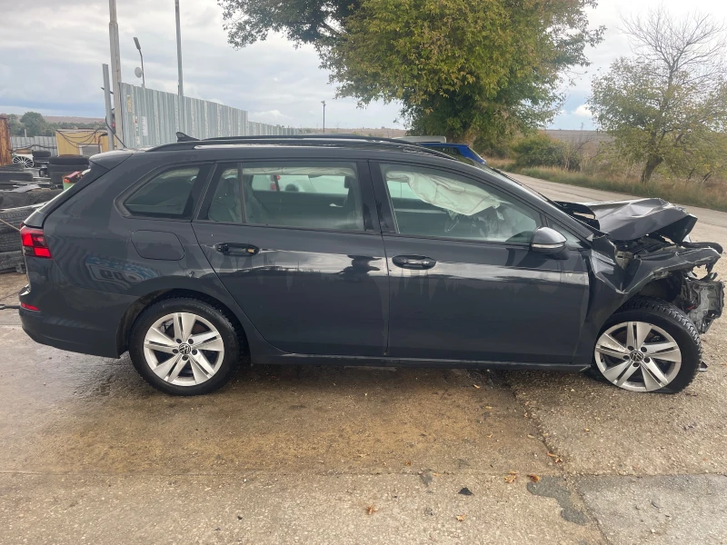 VW Golf Variant 1.5 eTSI, снимка 3 - Автомобили и джипове - 51698564
