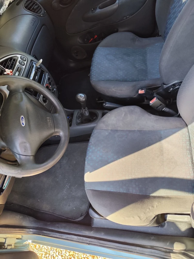 Ford Fiesta, снимка 11 - Автомобили и джипове - 52340021