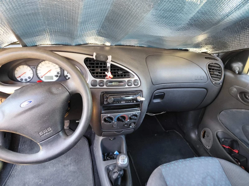 Ford Fiesta, снимка 15 - Автомобили и джипове - 52340021