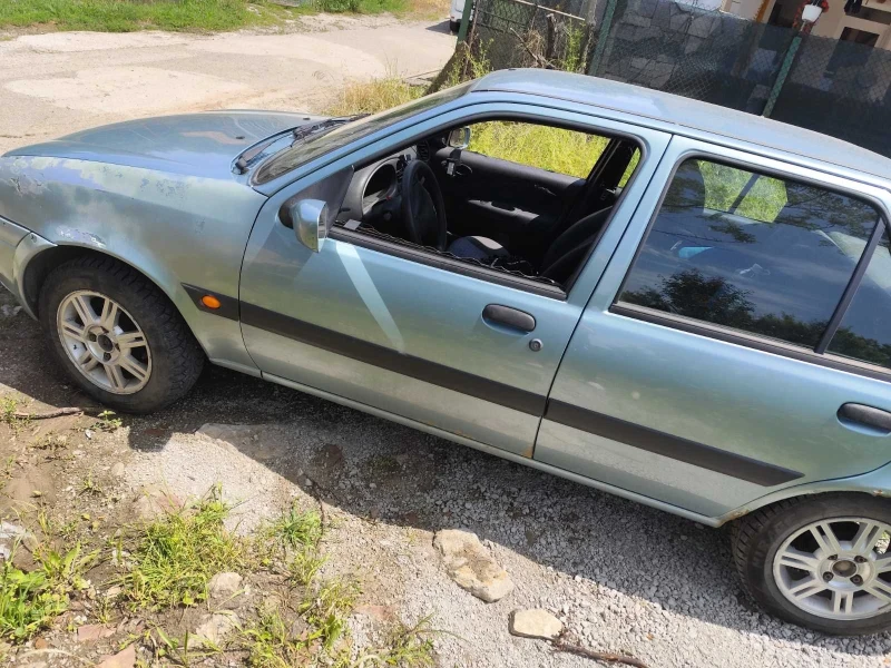 Ford Fiesta, снимка 6 - Автомобили и джипове - 52340021
