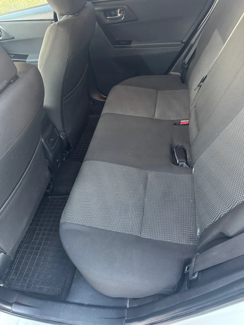 Toyota Auris 2.0 D4D keyless go  камера , снимка 12 - Автомобили и джипове - 52547399