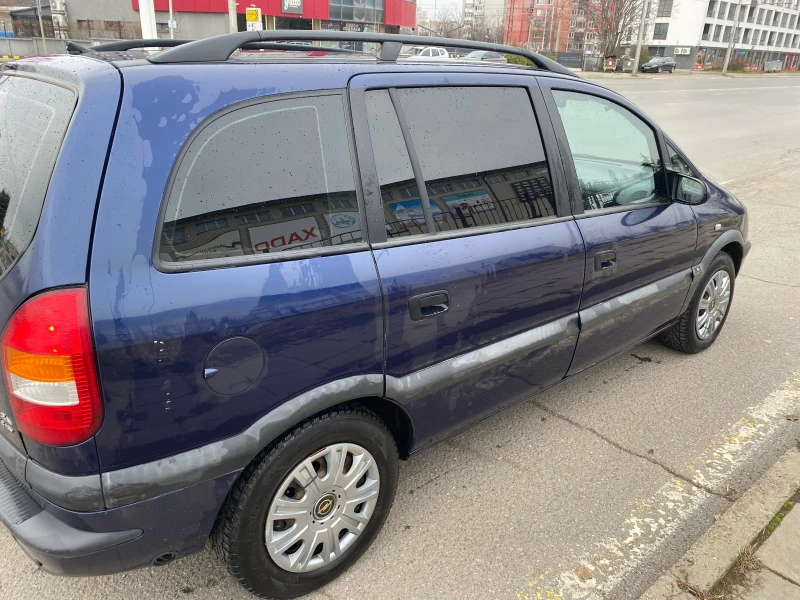 Opel Zafira 1.8 16V, снимка 2 - Автомобили и джипове - 52791600