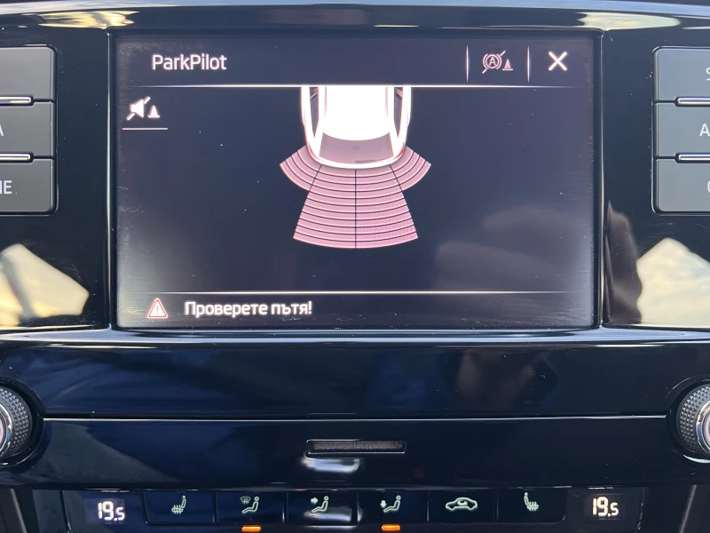 Skoda Octavia SELECTION+ /2.0TDI/150к.с./6АТ, снимка 15 - Автомобили и джипове - 52827411