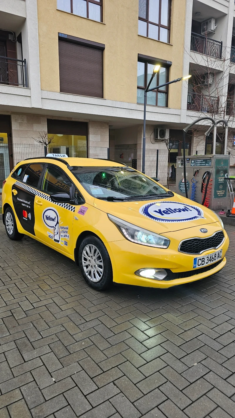 Kia Ceed Готова за Работа!!, снимка 2 - Автомобили и джипове - 53277540