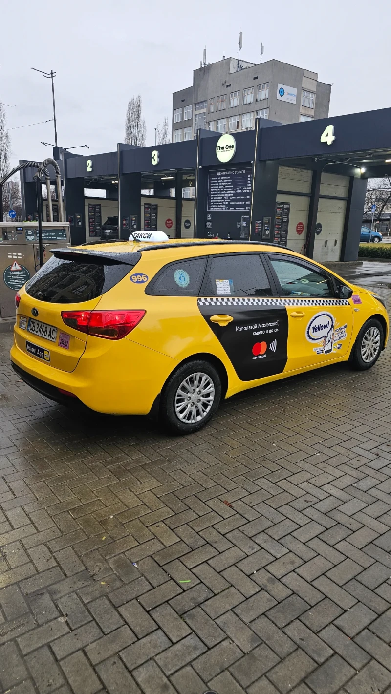 Kia Ceed Готова за Работа!!, снимка 6 - Автомобили и джипове - 53277540