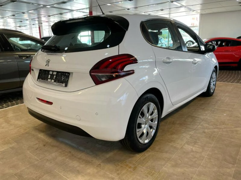 Peugeot 208 1,6HDI - изображение 2