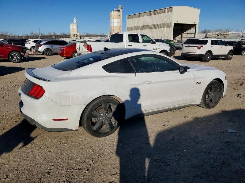 Ford Mustang GT* 5.0L, V8, 450HP* NAVI* Keyless* CARFAX - изображение 3
