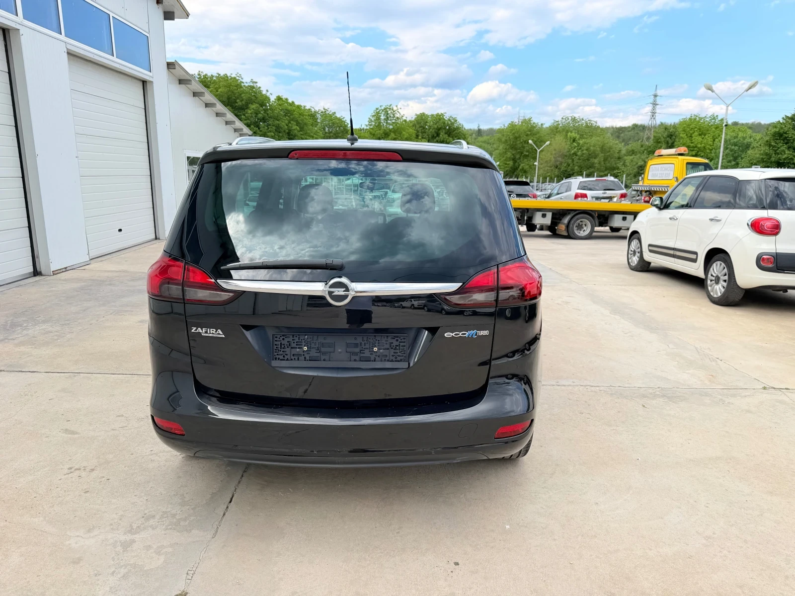 Opel Zafira 1.6i Turbo-EcoM* Navi* 7mesta UNIKAT* , снимка 5 - Автомобили и джипове - 46616615