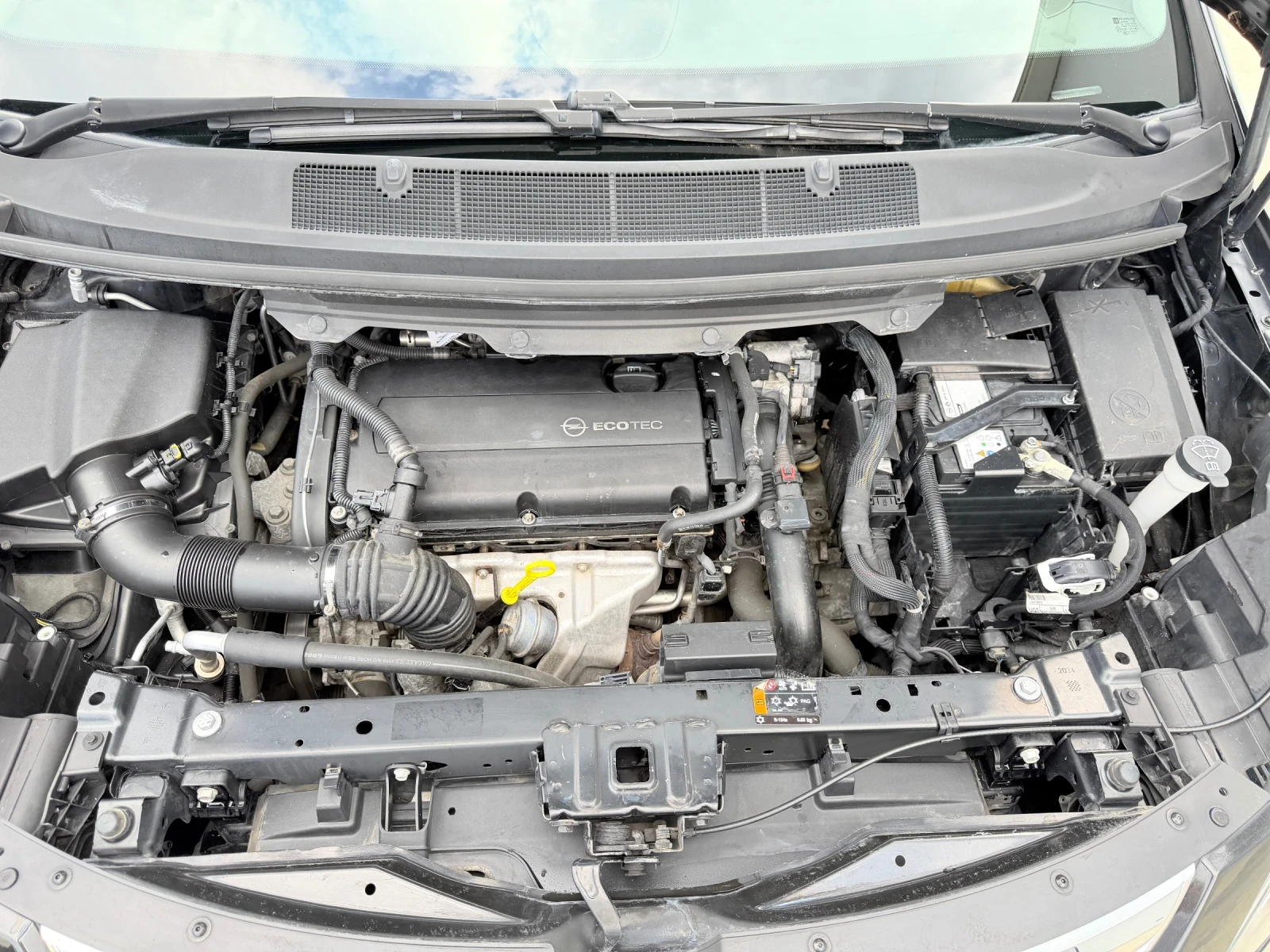 Opel Zafira 1.6i Turbo-EcoM* Navi* 7mesta UNIKAT* , снимка 17 - Автомобили и джипове - 46616615