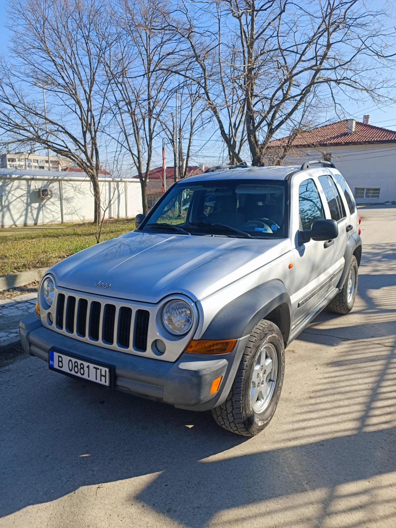 Jeep Grand cherokee Liberty 2.8 - 163 кс, снимка 4 - Автомобили и джипове - 54703417