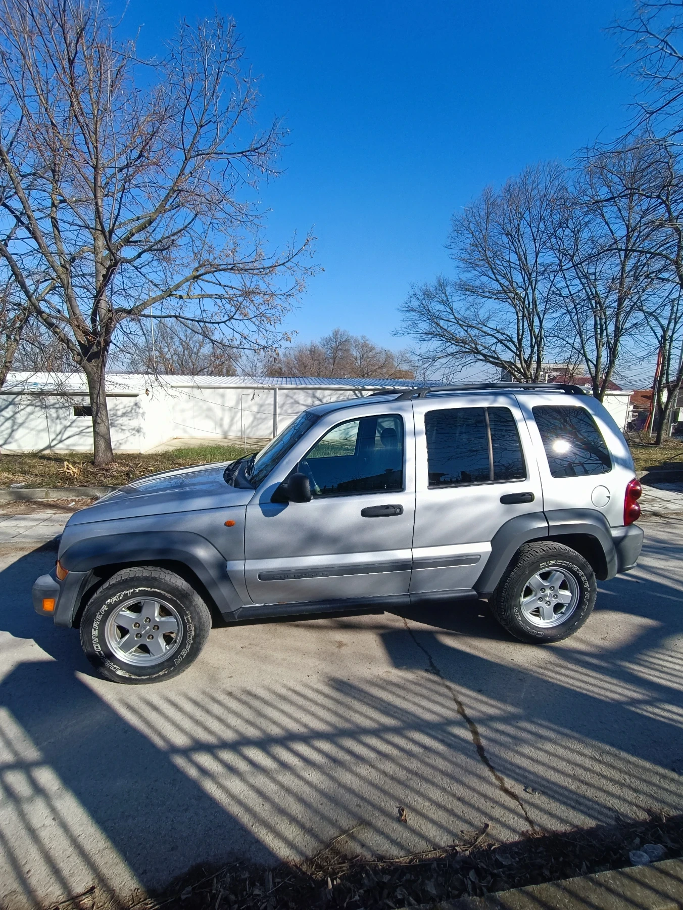 Jeep Grand cherokee Liberty 2.8 - 163 кс, снимка 5 - Автомобили и джипове - 54703417