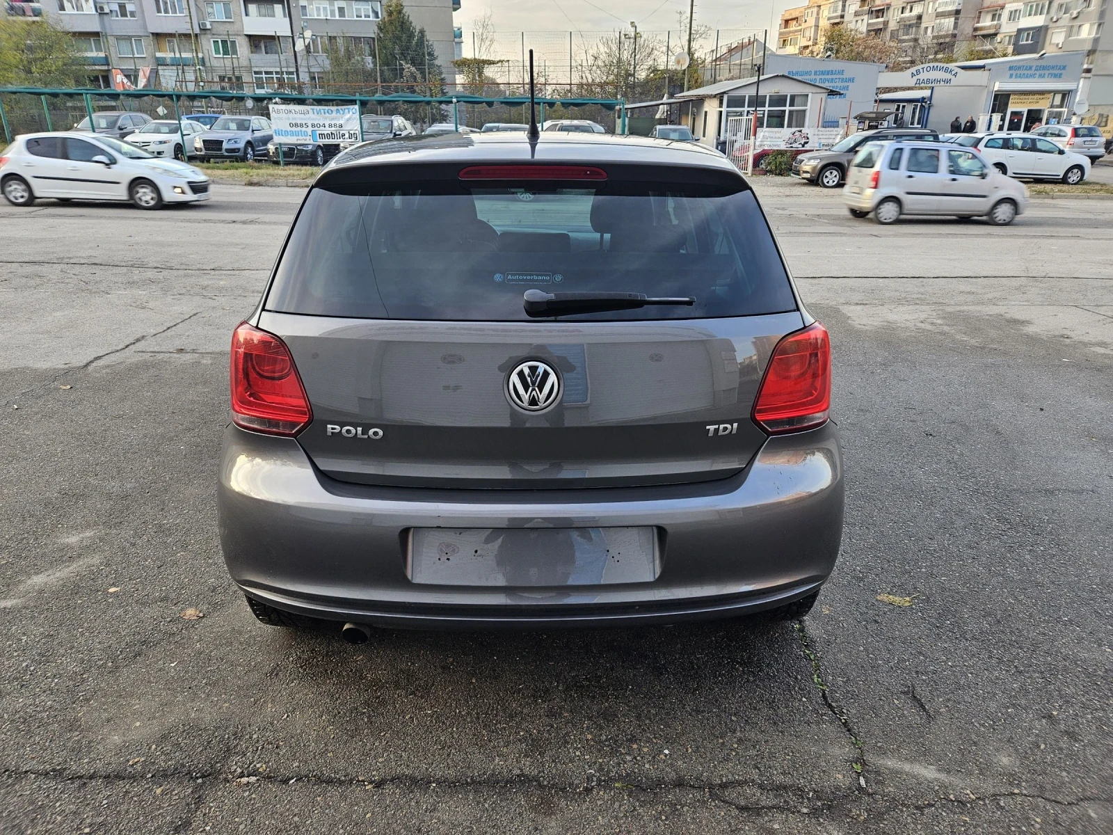 VW Polo 1.6TDI/90КС/АВТОМАТИК/НАВИГАЦИЯ/ОБСЛУЖЕН/ - изображение 6