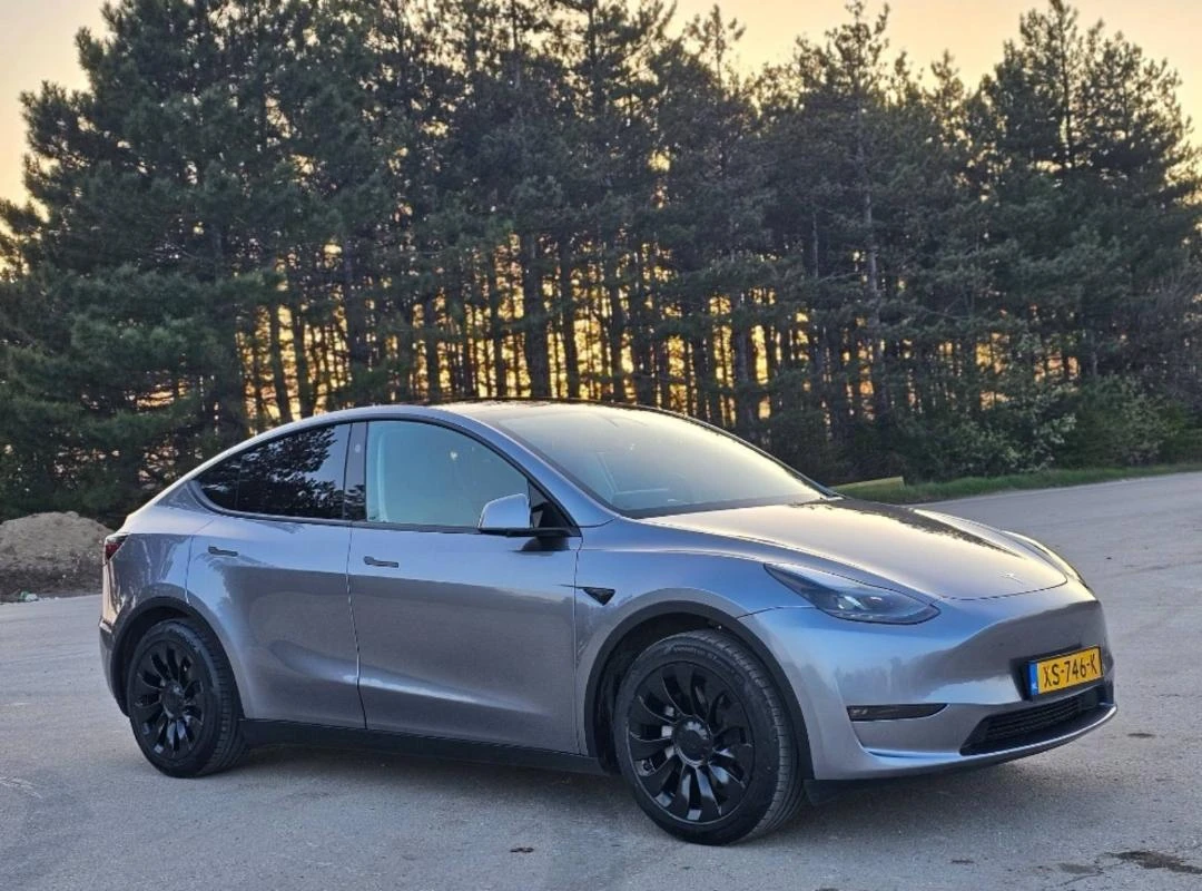 Tesla Model Y Performnace   | Mobile.bg   14