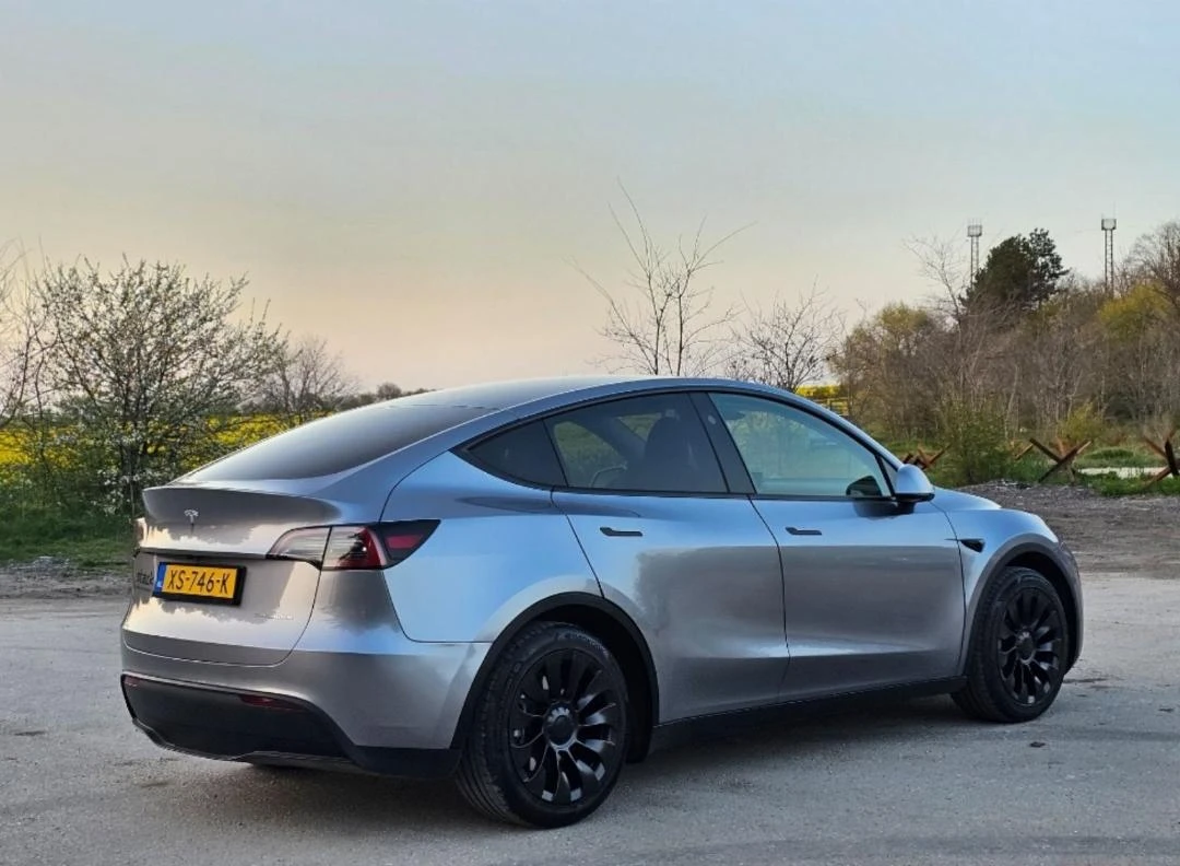 Tesla Model Y Long Range 4x4 Като Нова - изображение 8