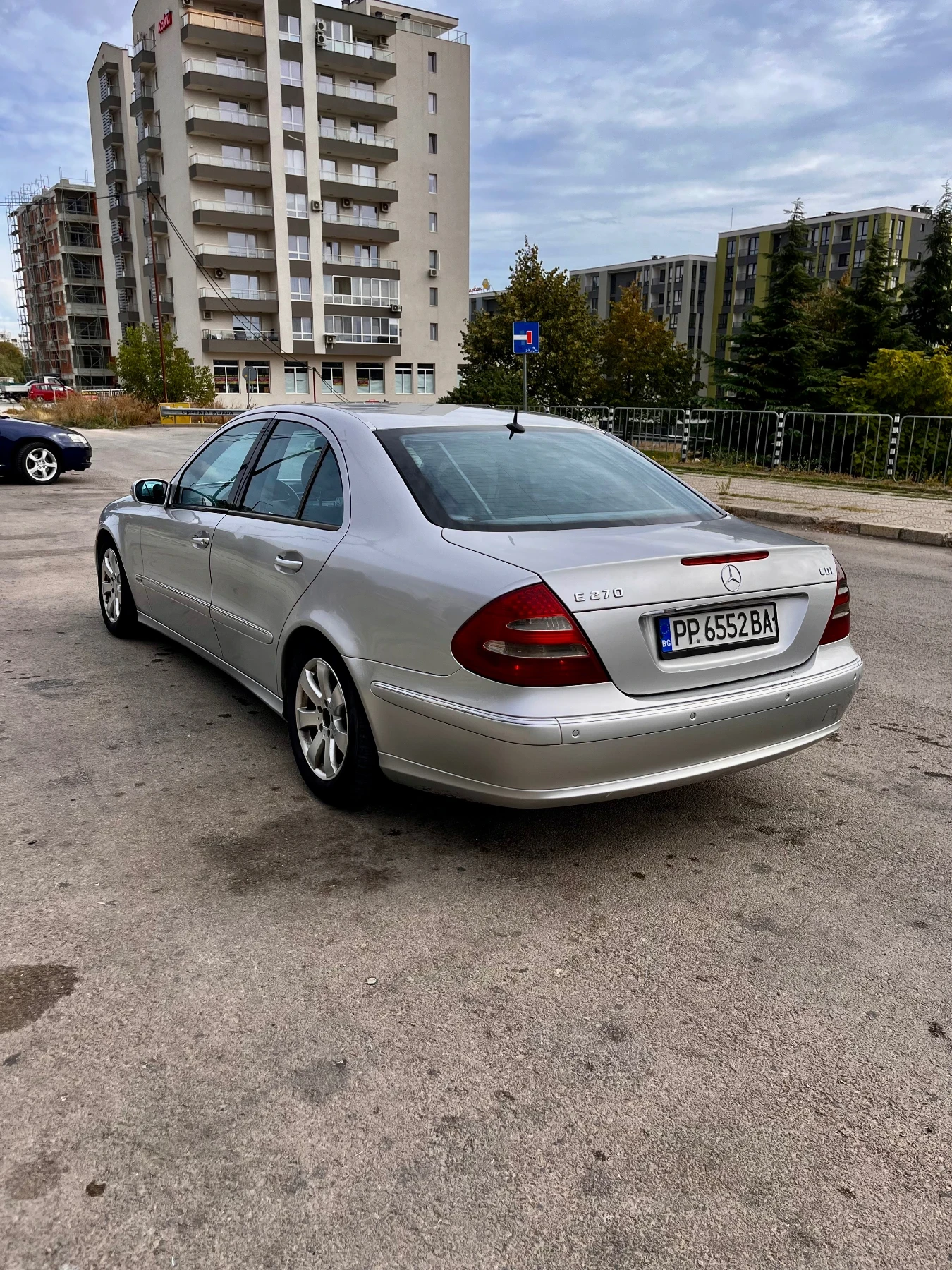 Mercedes-Benz E 270  - изображение 3