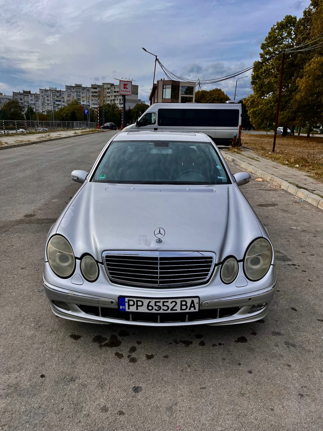 Mercedes-Benz E 270  - изображение 4