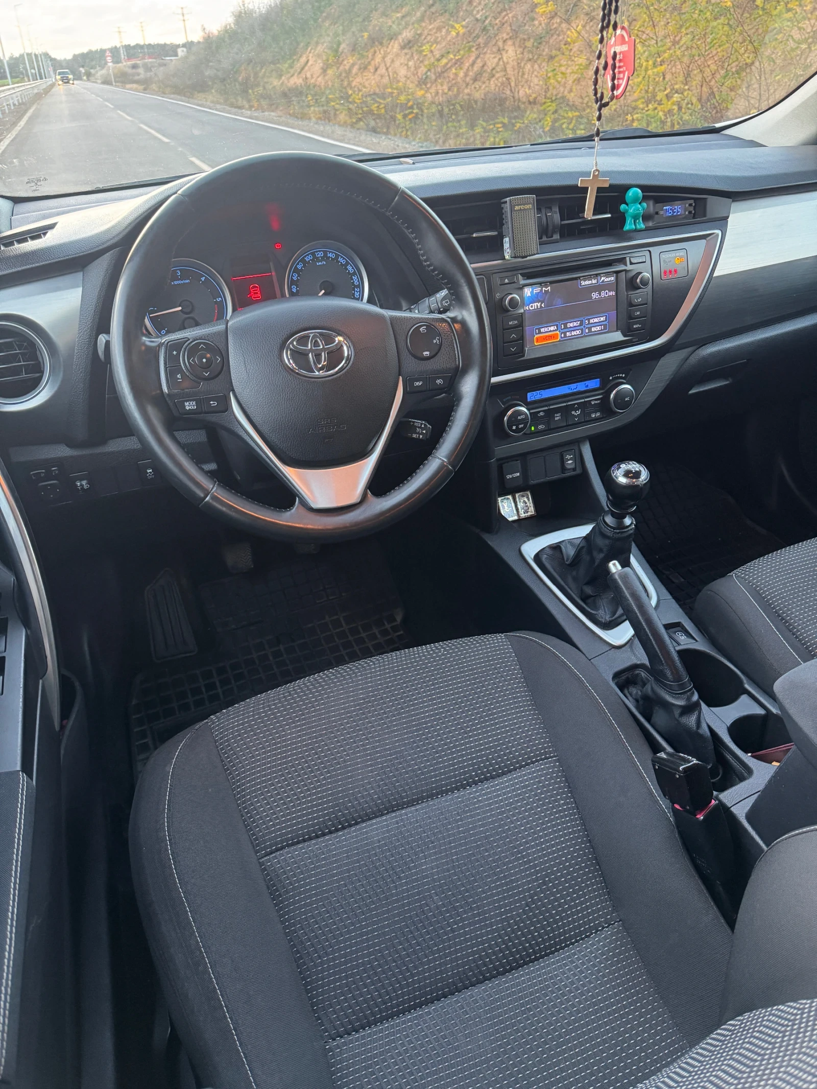 Toyota Auris 2.0 D4D keyless go  камера  - изображение 8