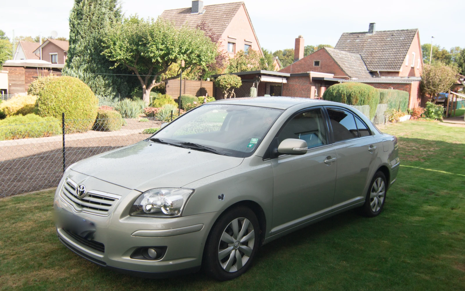 Toyota Avensis  - изображение 2