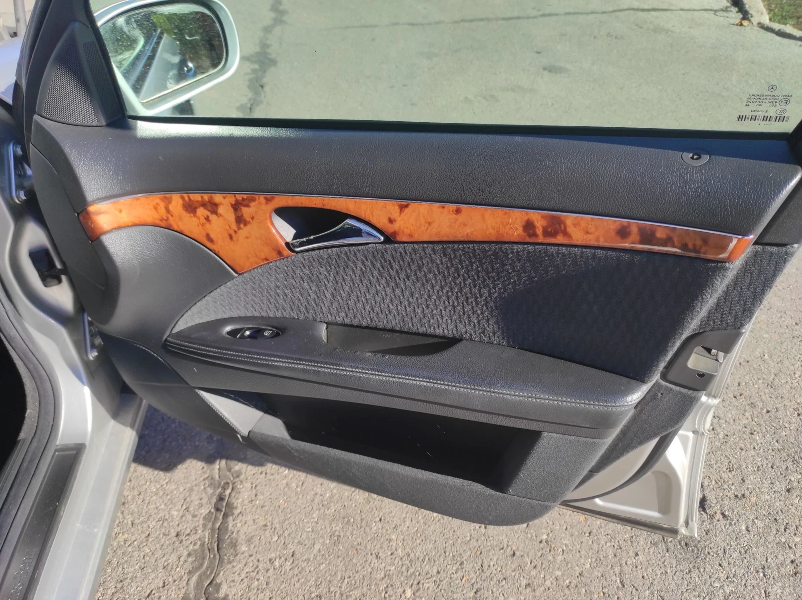 Mercedes-Benz E 270, снимка 8 - Автомобили и джипове - 53739547