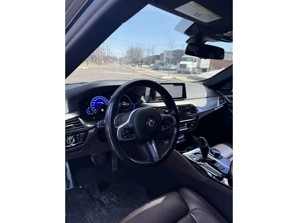 BMW 540 * 540i i xDrive 4dr All wheel Drive Sedan Automati, снимка 9 - Автомобили и джипове - 54173062