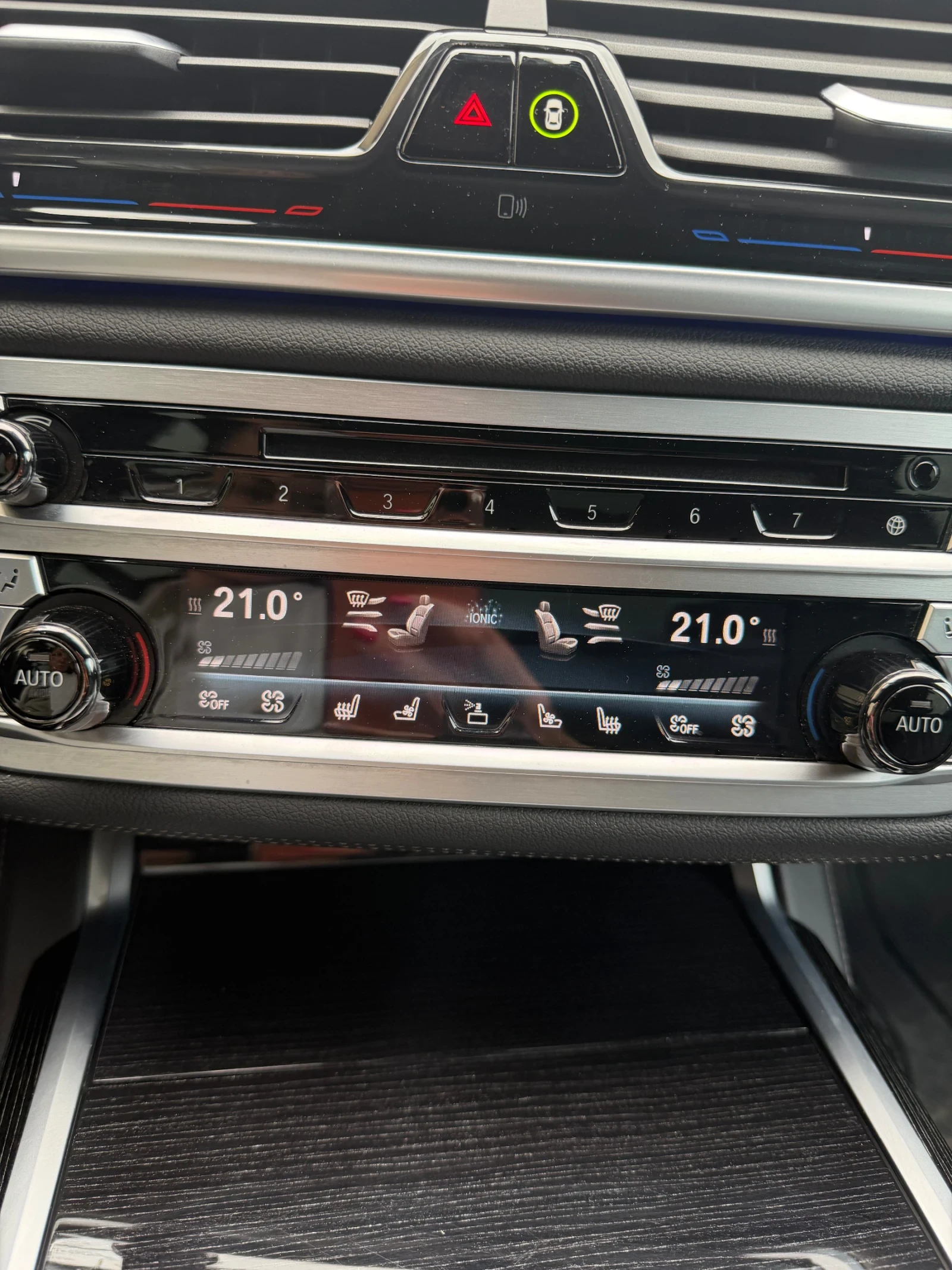 BMW 750 750i, снимка 9 - Автомобили и джипове - 54477558