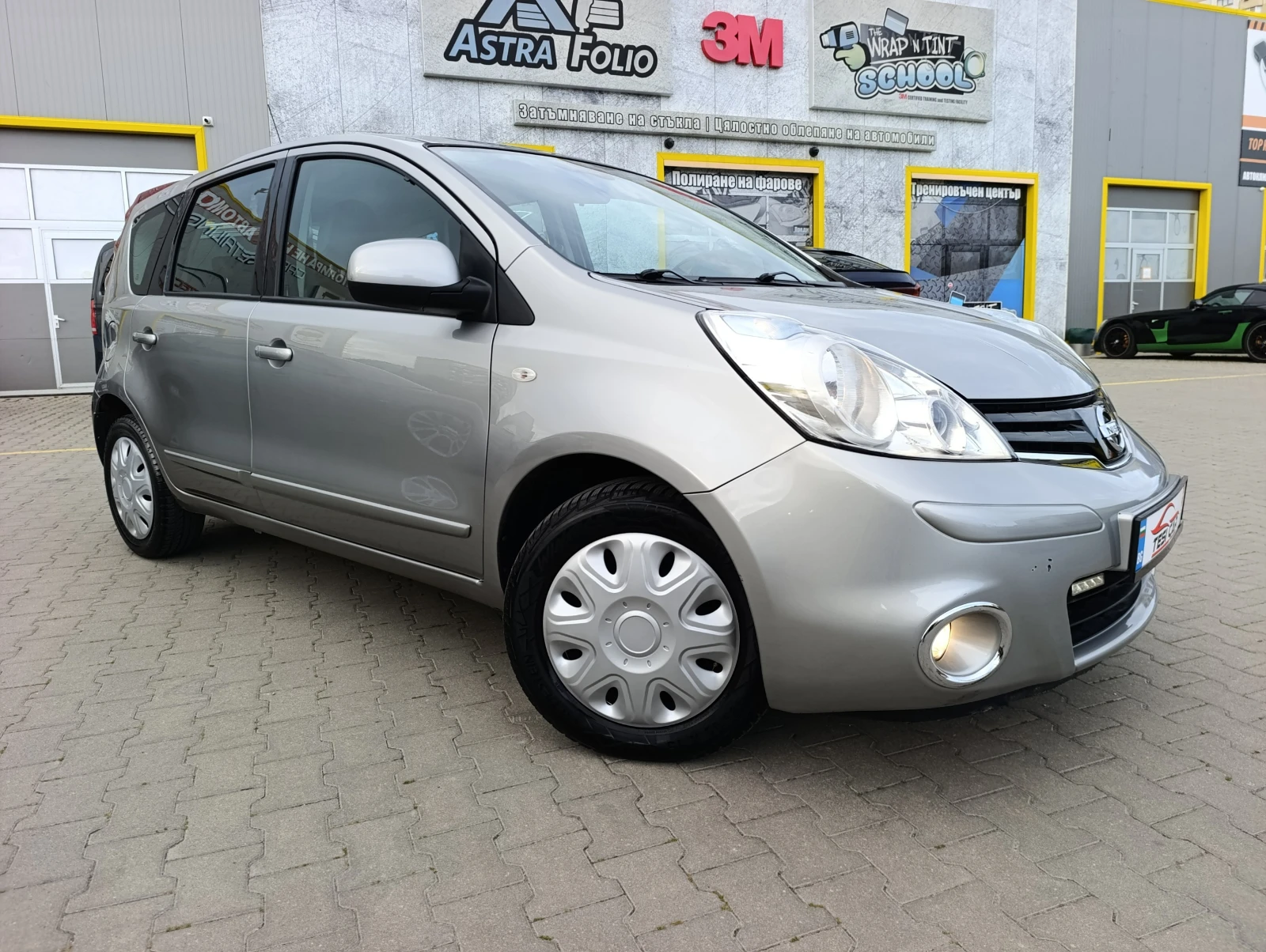 Nissan Note 1.6 tekna Automatic