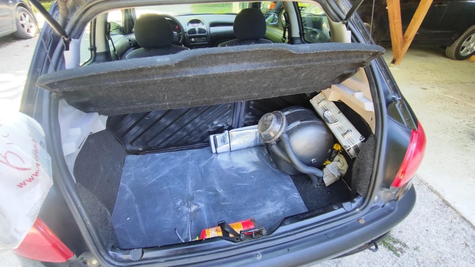Peugeot 206 1.4, снимка 6 - Автомобили и джипове - 55354338