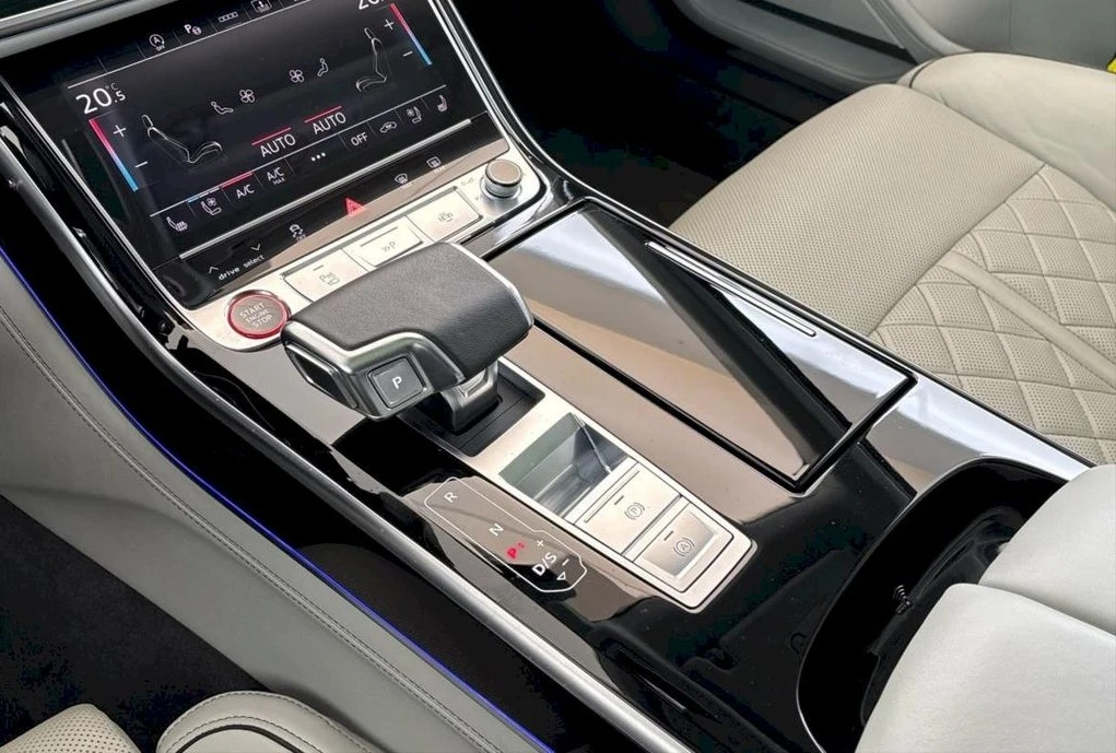 Audi S8 4.0TFSI Quattro, снимка 11 - Автомобили и джипове - 55898887