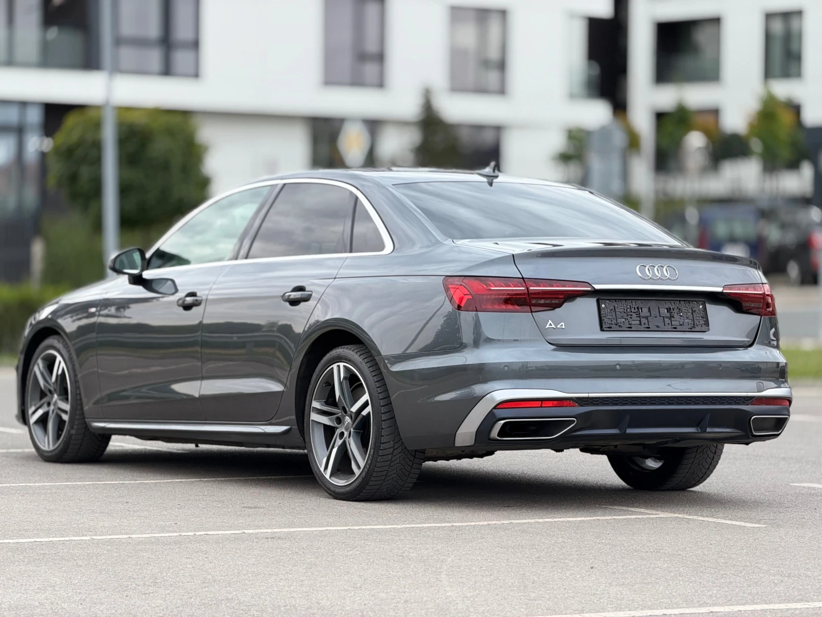 Audi A4 FESLIF, снимка 7 - Автомобили и джипове - 56081815