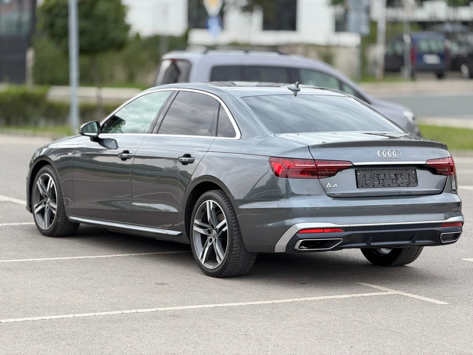 Audi A4 FESLIF, снимка 5 - Автомобили и джипове - 56081815