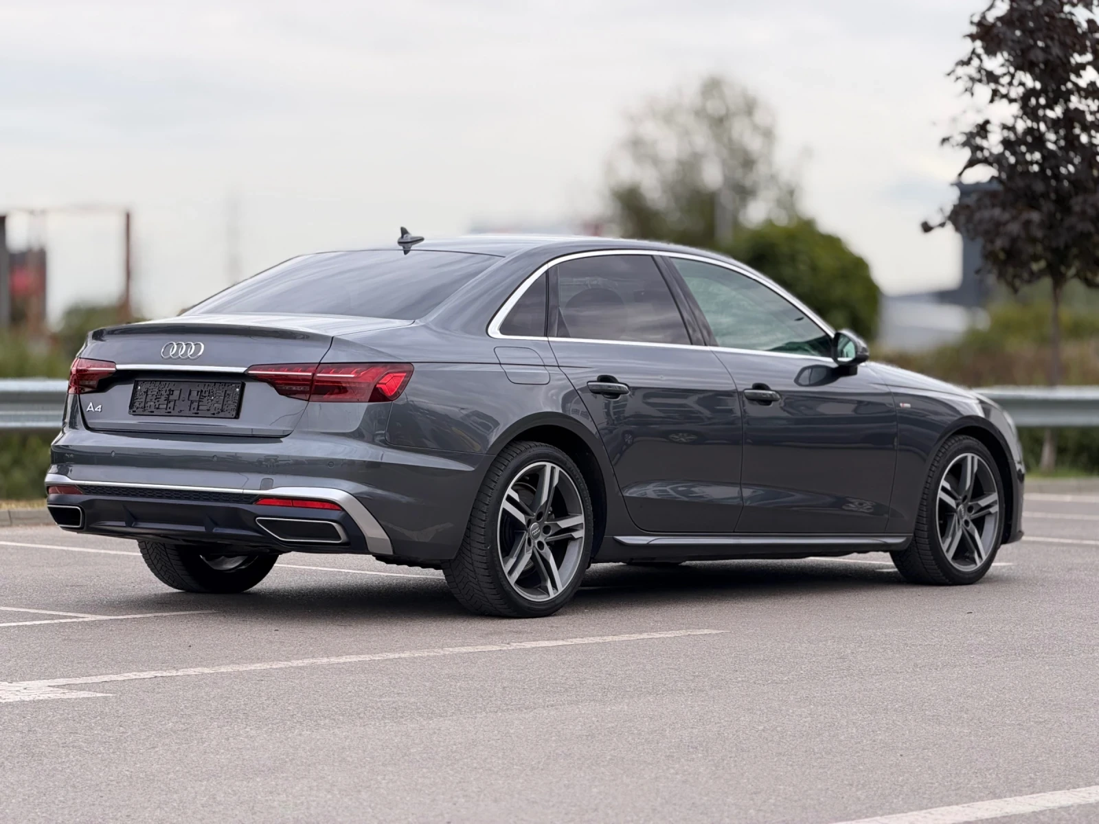 Audi A4 FESLIF, снимка 9 - Автомобили и джипове - 56081815