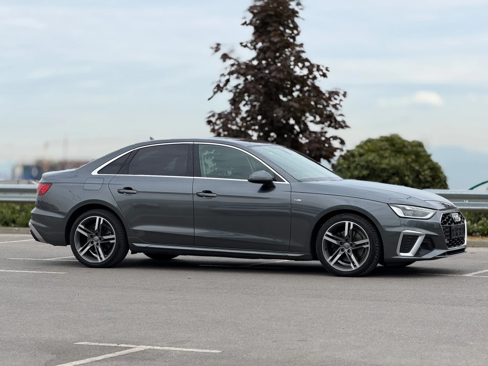 Audi A4 FESLIF, снимка 11 - Автомобили и джипове - 56081815