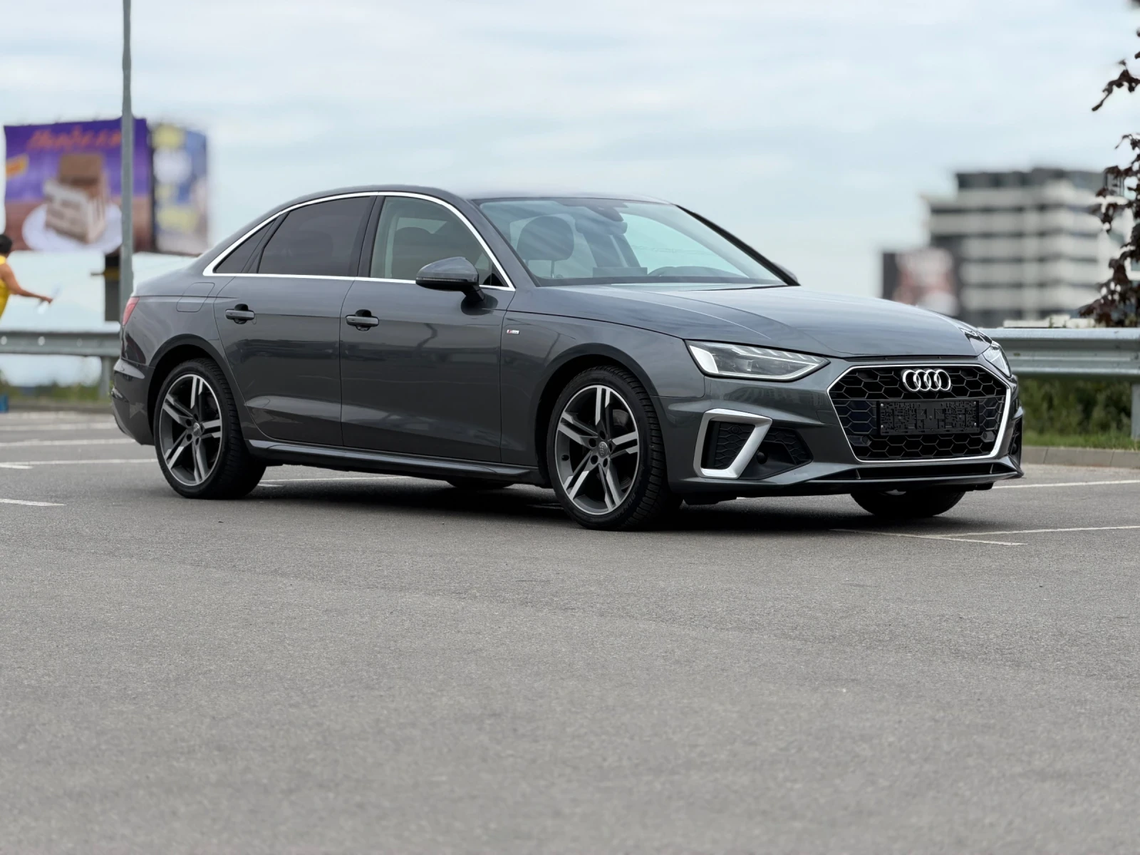 Audi A4 FESLIF, снимка 12 - Автомобили и джипове - 56081815