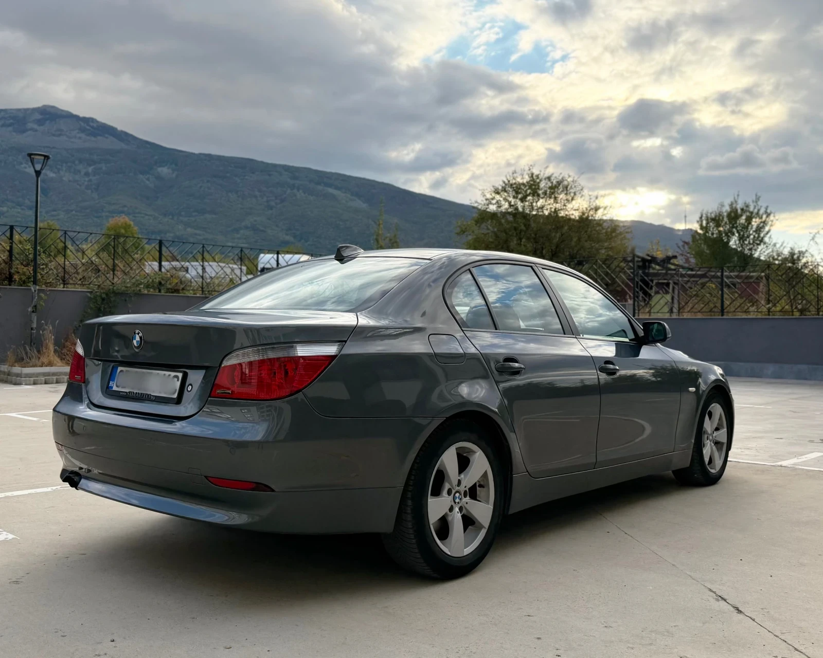 BMW 530, снимка 9 - Автомобили и джипове - 56248825