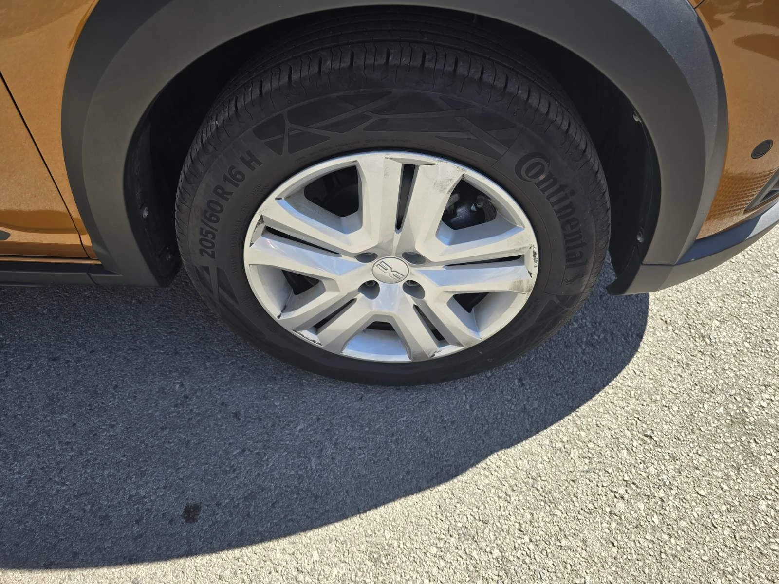 Dacia Sandero 1.0 TCe 90 Stop&Start LPG, снимка 16 - Автомобили и джипове - 56256604