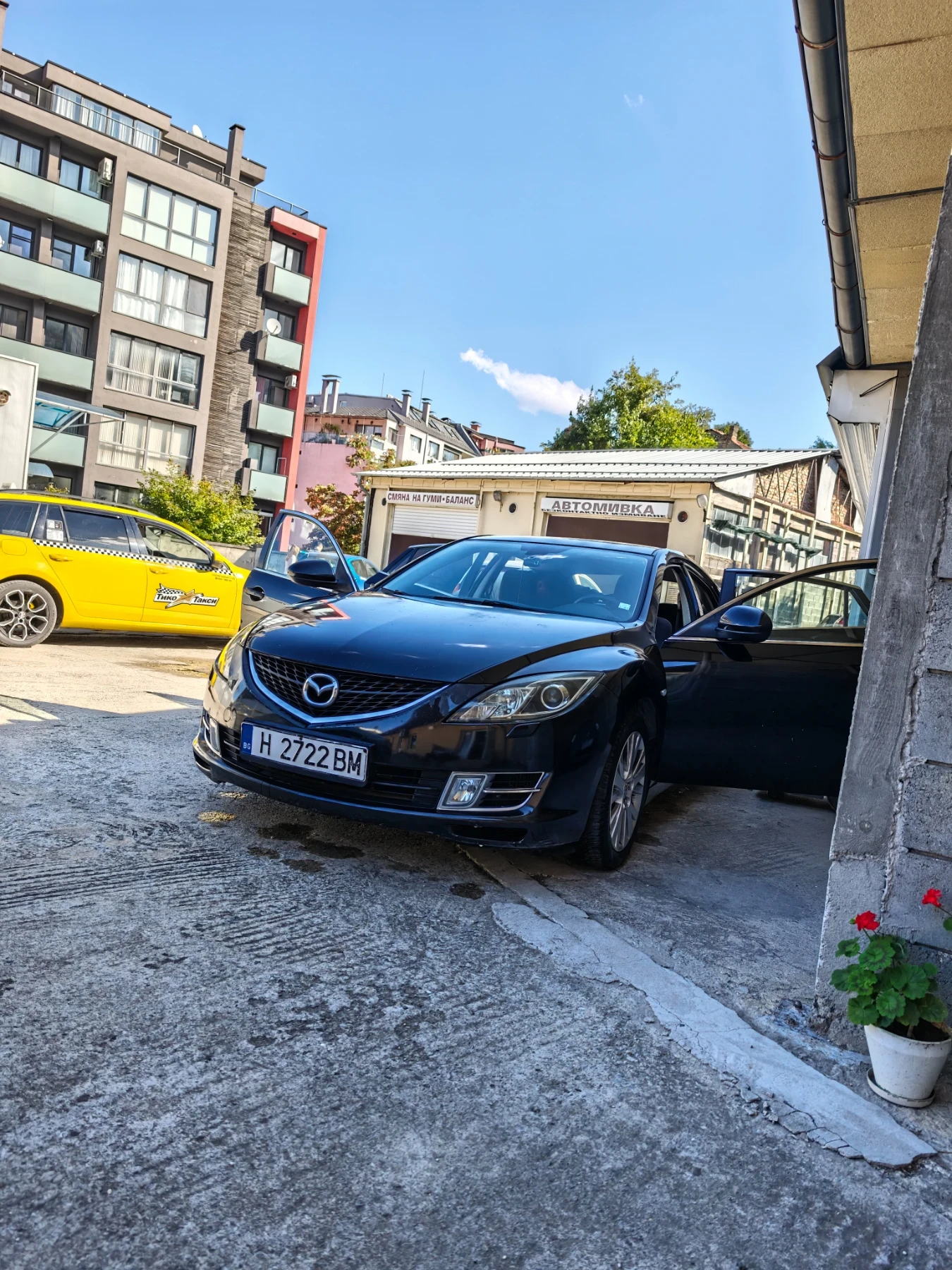 Mazda 6 GH 2.0 MZR-CD Sportback, снимка 8 - Автомобили и джипове - 56289284