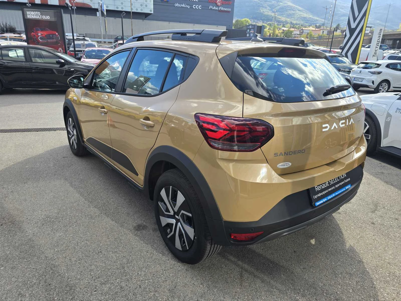 Dacia Sandero 1.0 TCe 100 LPG, снимка 4 - Автомобили и джипове - 56311290