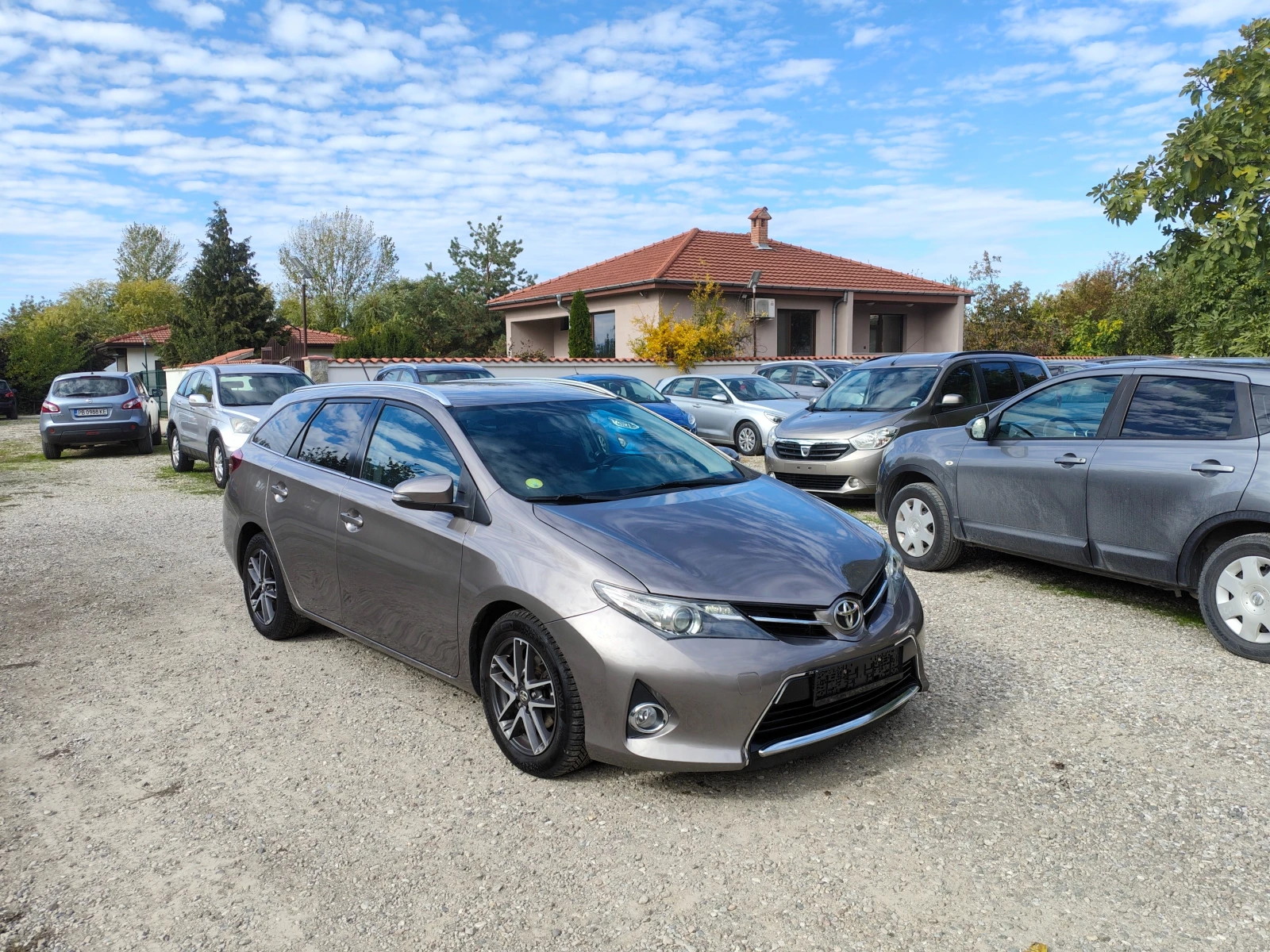 Toyota Auris 1.4d4d  ���� ��� ��� ������ | Mobile.bg � ����������� 3
