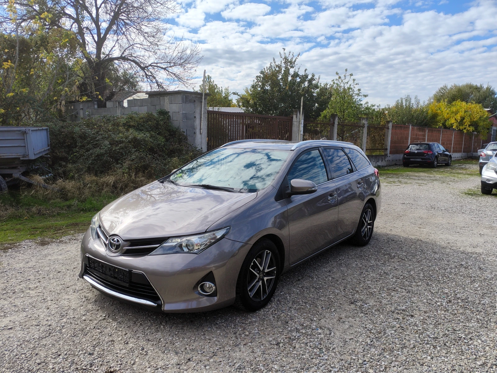 Toyota Auris 1.4d4d  като нов фул екстри