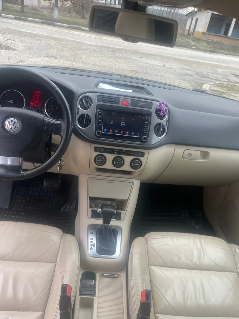 VW Tiguan, снимка 9 - Автомобили и джипове - 49355832