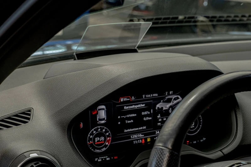 Audi Q2 SQ2/2.0TFSI/Bang&Olufsen/HuD/Virtual/Dist./Side As, снимка 9 - Автомобили и джипове - 51190505