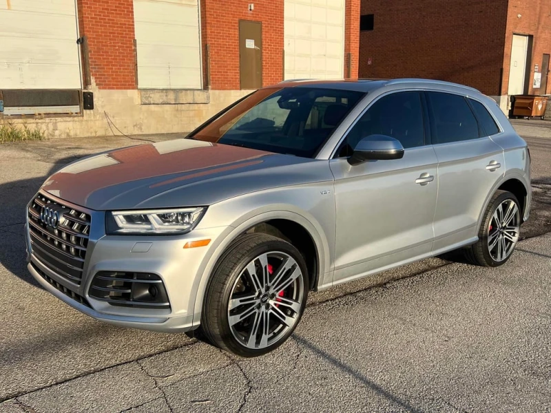 Audi SQ5 Technik * CARFAX * Цена до България