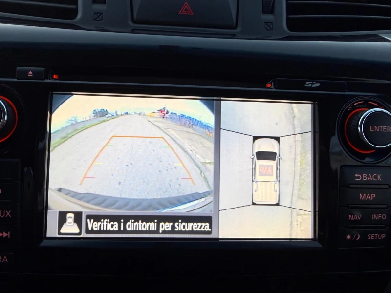 Nissan Navara 2.3 4x4 AUT. NAVI FULL ШВЕЙЦАРИЯ, снимка 9 - Автомобили и джипове - 52634338