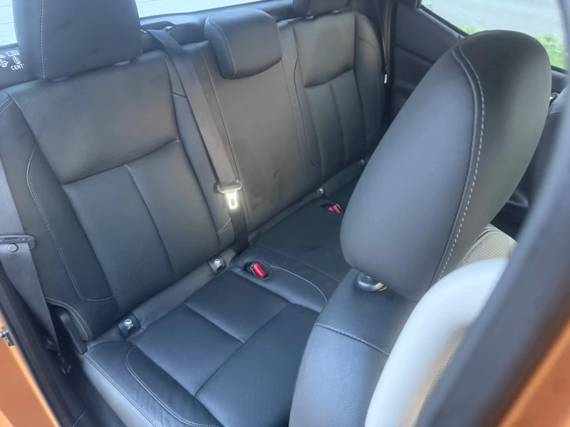 Nissan Navara 2.3 4x4 AUT. NAVI FULL ШВЕЙЦАРИЯ, снимка 13 - Автомобили и джипове - 52634338