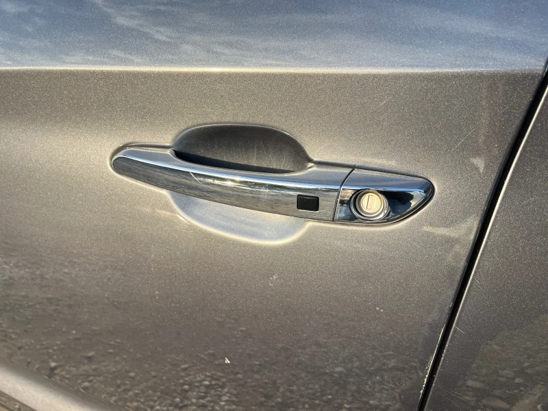 Hyundai Tucson 1.7CRDi Xpossible ISG, снимка 9 - Автомобили и джипове - 52828067