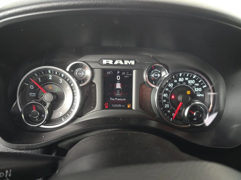 Dodge RAM 1500, снимка 12 - Автомобили и джипове - 53258655