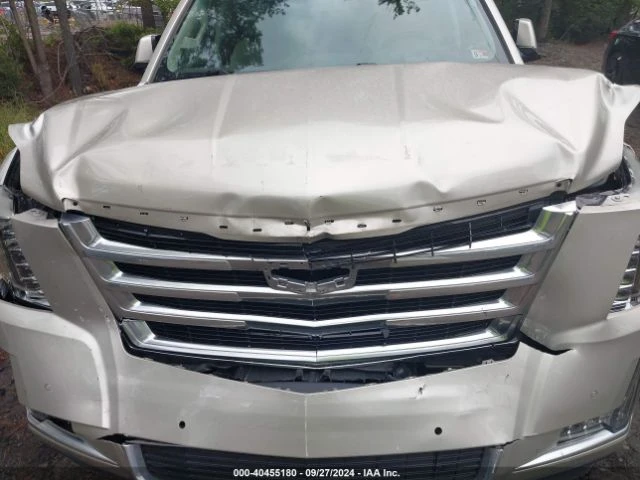 Cadillac Escalade LUXURY, снимка 2 - Автомобили и джипове - 47514527