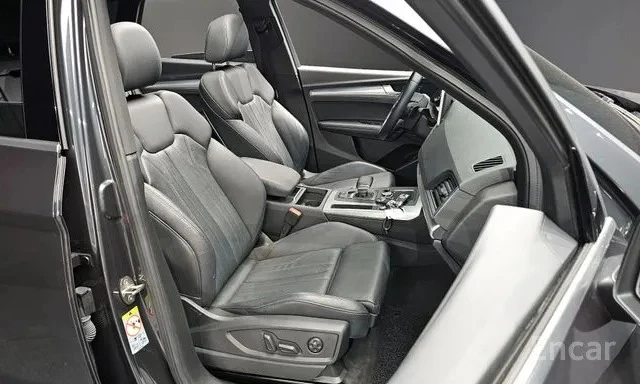 Audi Q5 * HEAD UP * 2 КЛЮЧА * ПАНОРАМА * ПОДГРЕВ * , снимка 13 - Автомобили и джипове - 55475066